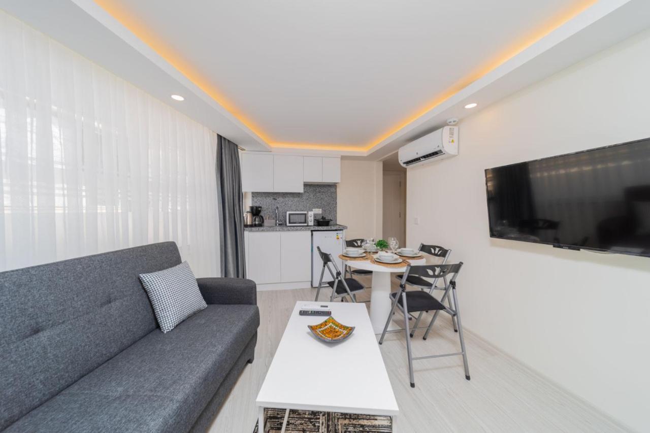Hotel Hadrian Towers Antalia Esterno foto