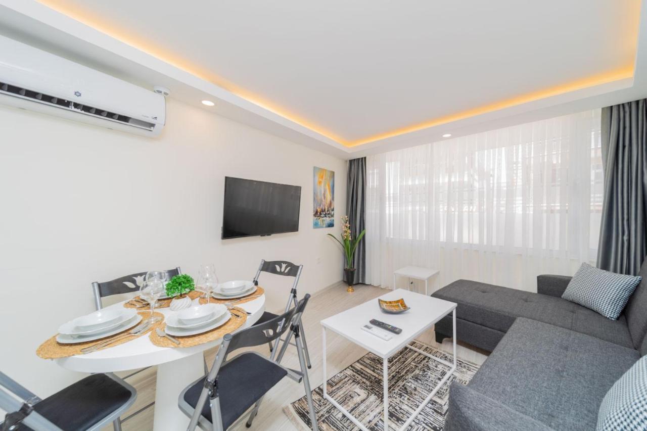 Hotel Hadrian Towers Antalia Esterno foto